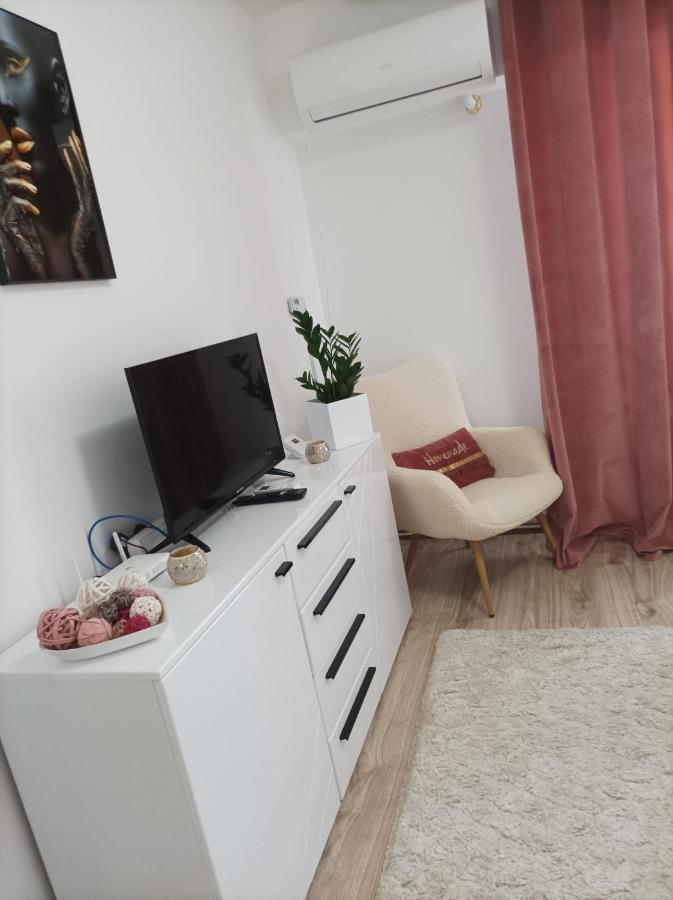 Soft Apartments Galati  Ngoại thất bức ảnh